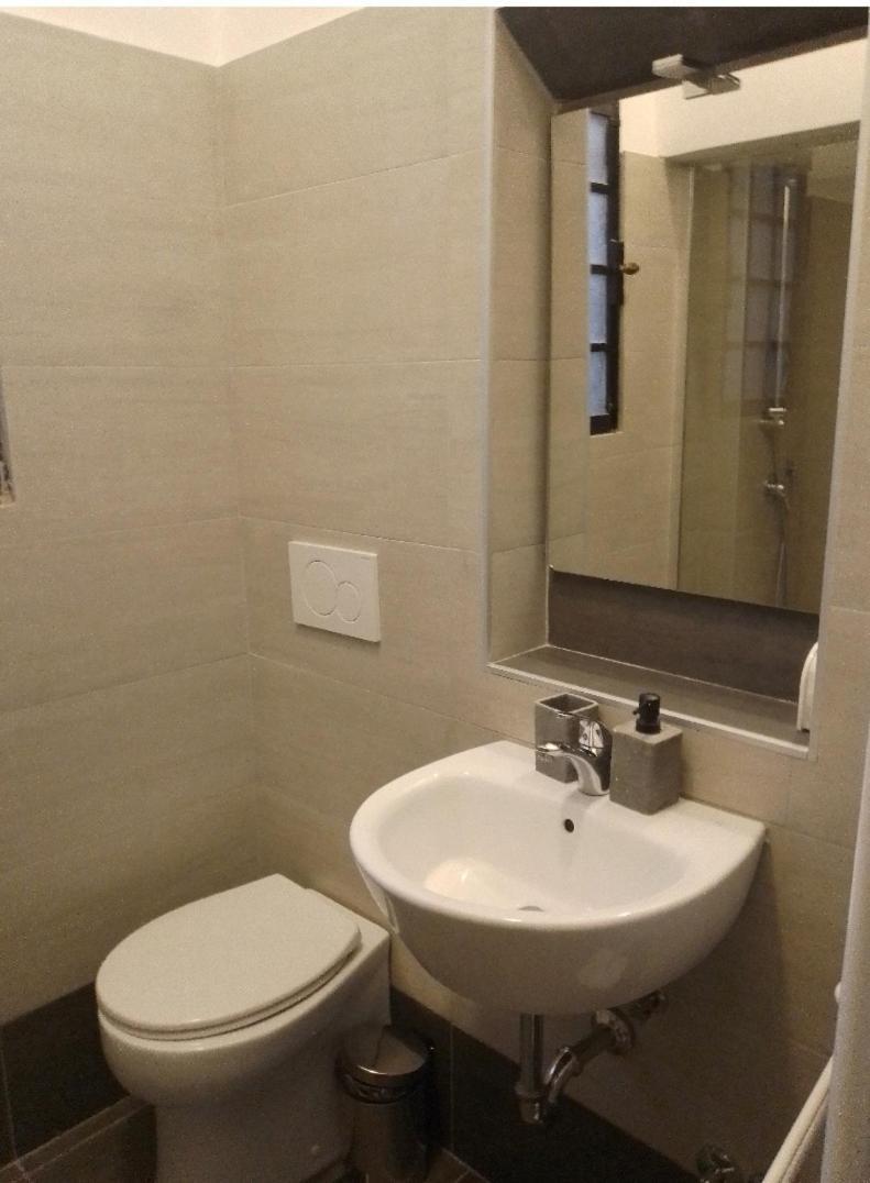Tagliamento Apartments โรม ภายนอก รูปภาพ